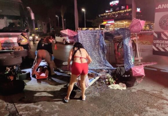 img_5167-1.jpg EMBISTE UN BORRACHO CON CHEVROLITA A UNA CALANDRIA.